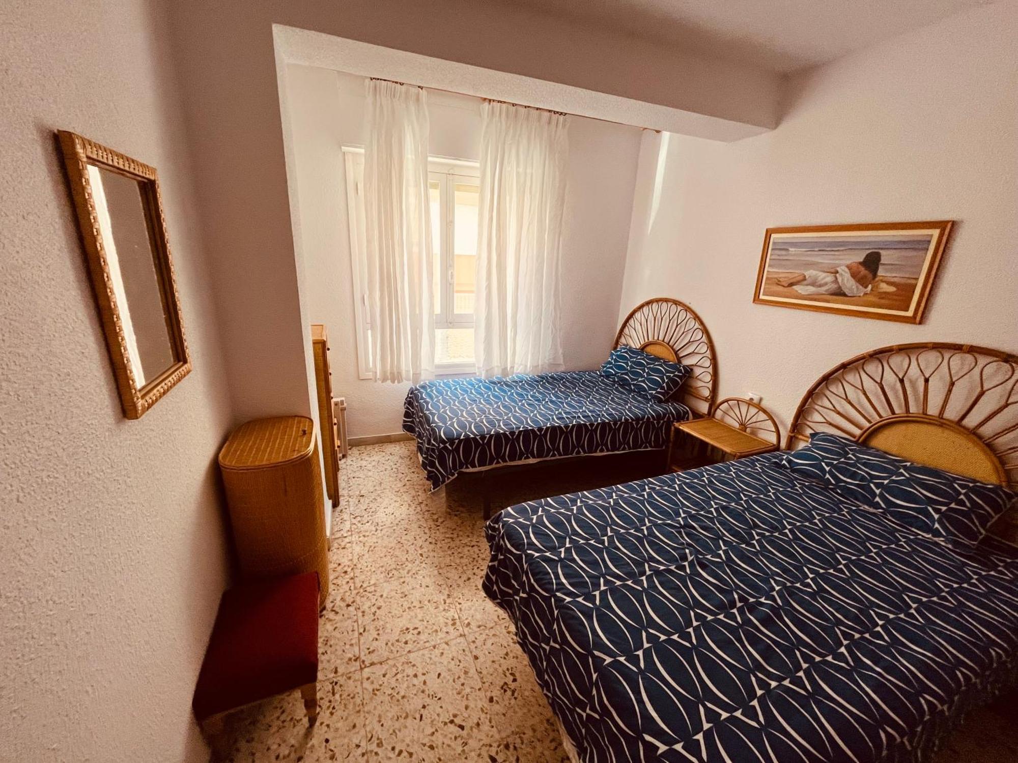 Uroczy Apartament Przy Playa De Los Locos Τορεβιέχα Εξωτερικό φωτογραφία